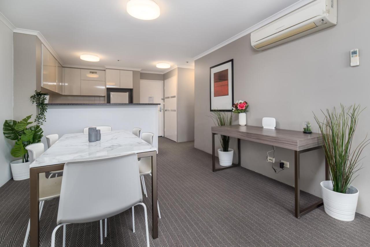 Apartment 2br 2bath L8 Executive Apartment, In Centre